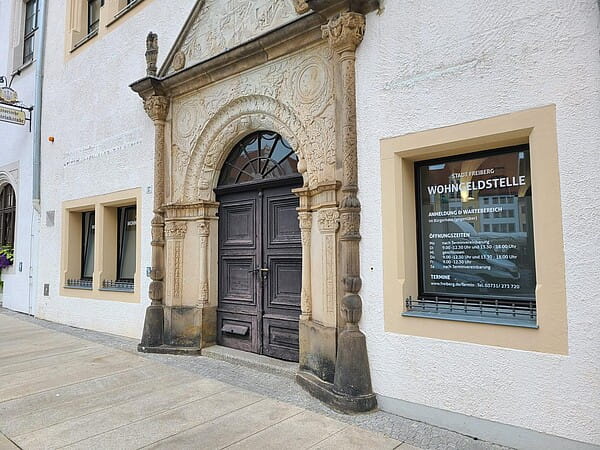 Neue Außenstelle des Bürgerbüros: Im Obermarkt 17 sitzt ab sofort die Wohngeldstelle. Foto: Stadt Freiberg