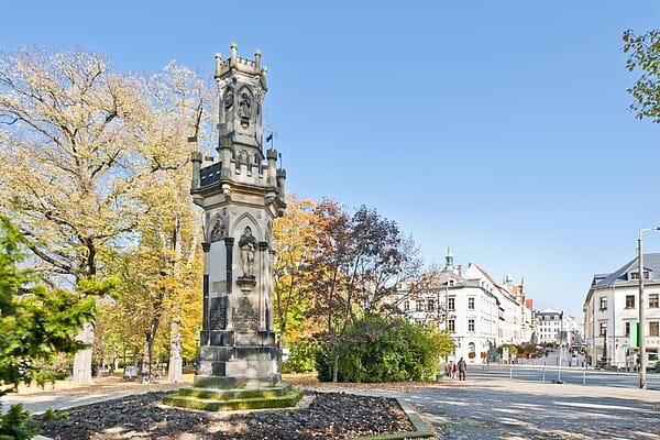 Das Schwedendenkmal im Albert-Park wurde nach einem Entwurf von Johann-Eduard Heuchler geschaffen. Foto: Rene Jungnickel.