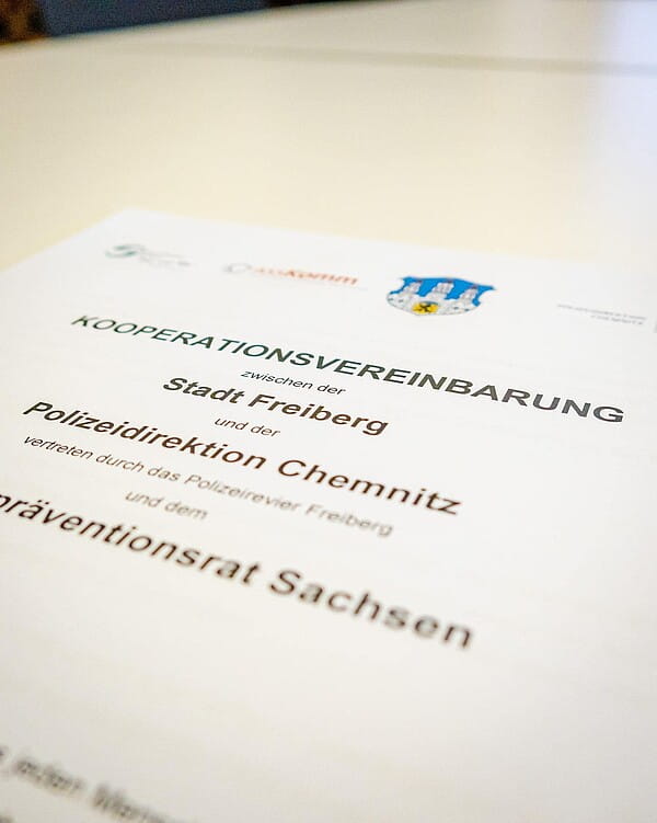 Der Kooperationsvertrag zwischen Stadt, Polizei und Sächsischen Staatsministerium des Innern wurde unterzeichnet. Foto: SMI