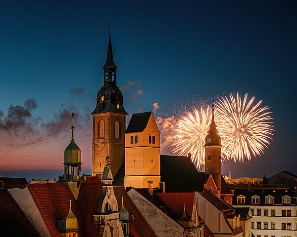 Das Abschluss-Feuerwerk am Sonntagabend war der krönende Abschluss des 36. Bergstadtfestes (Foto: Albrecht Holländer Artworks)