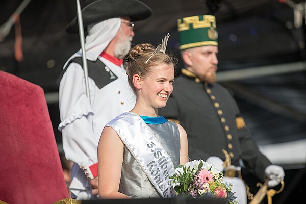 Die amtierende Königin Sophia ist die dritte Silberstadt-Königin (Foto: Marcel Schlenkrich).